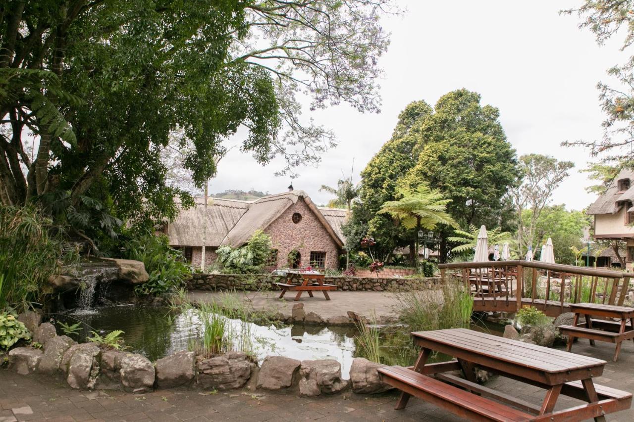 Chantecler Hotel Botha's Hill Esterno foto
