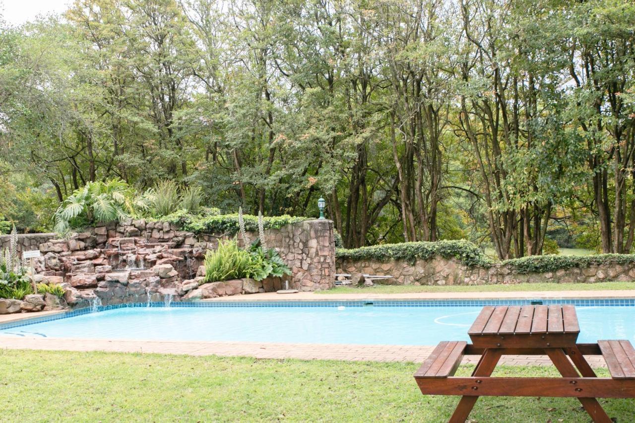 Chantecler Hotel Botha's Hill Esterno foto