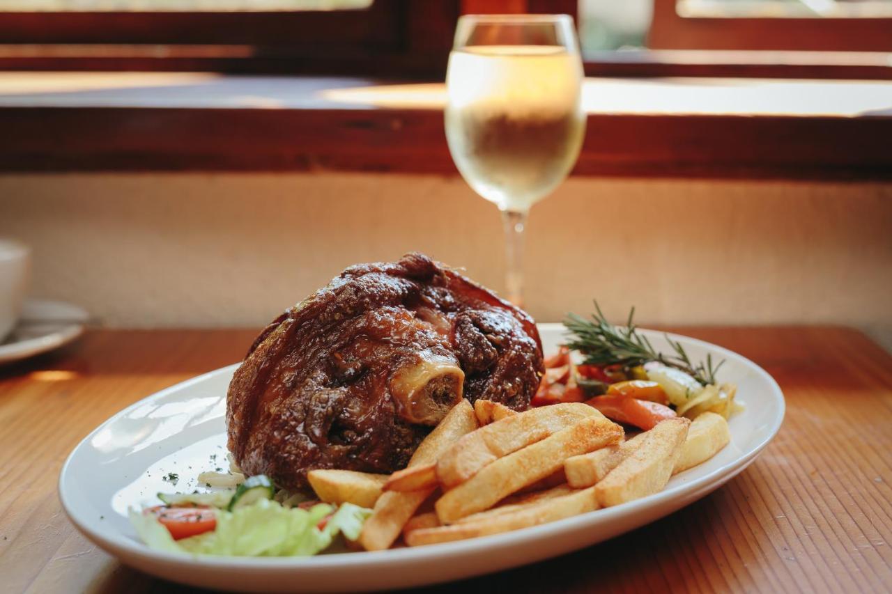 Chantecler Hotel Botha's Hill Esterno foto
